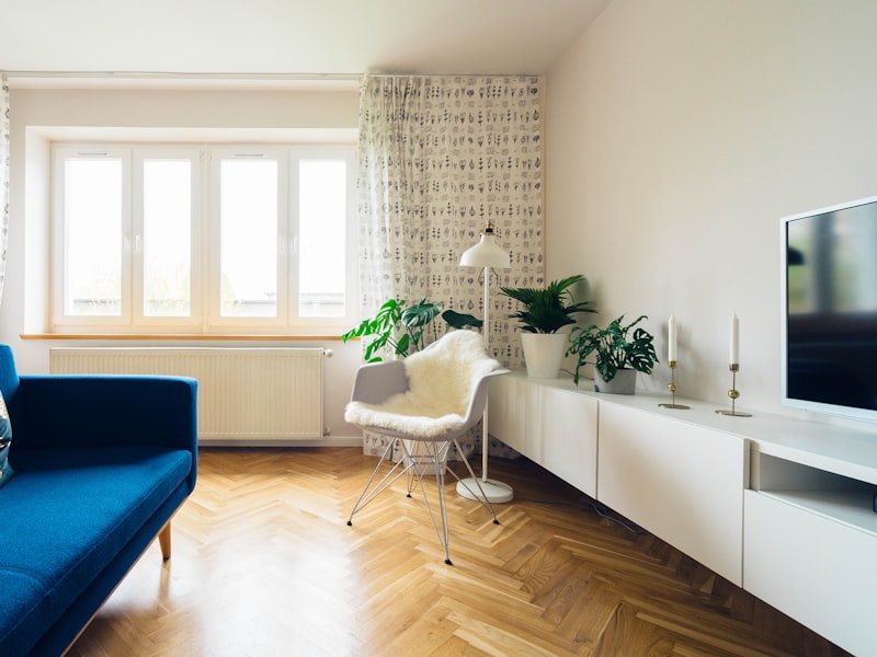 Double-hung window with natural light